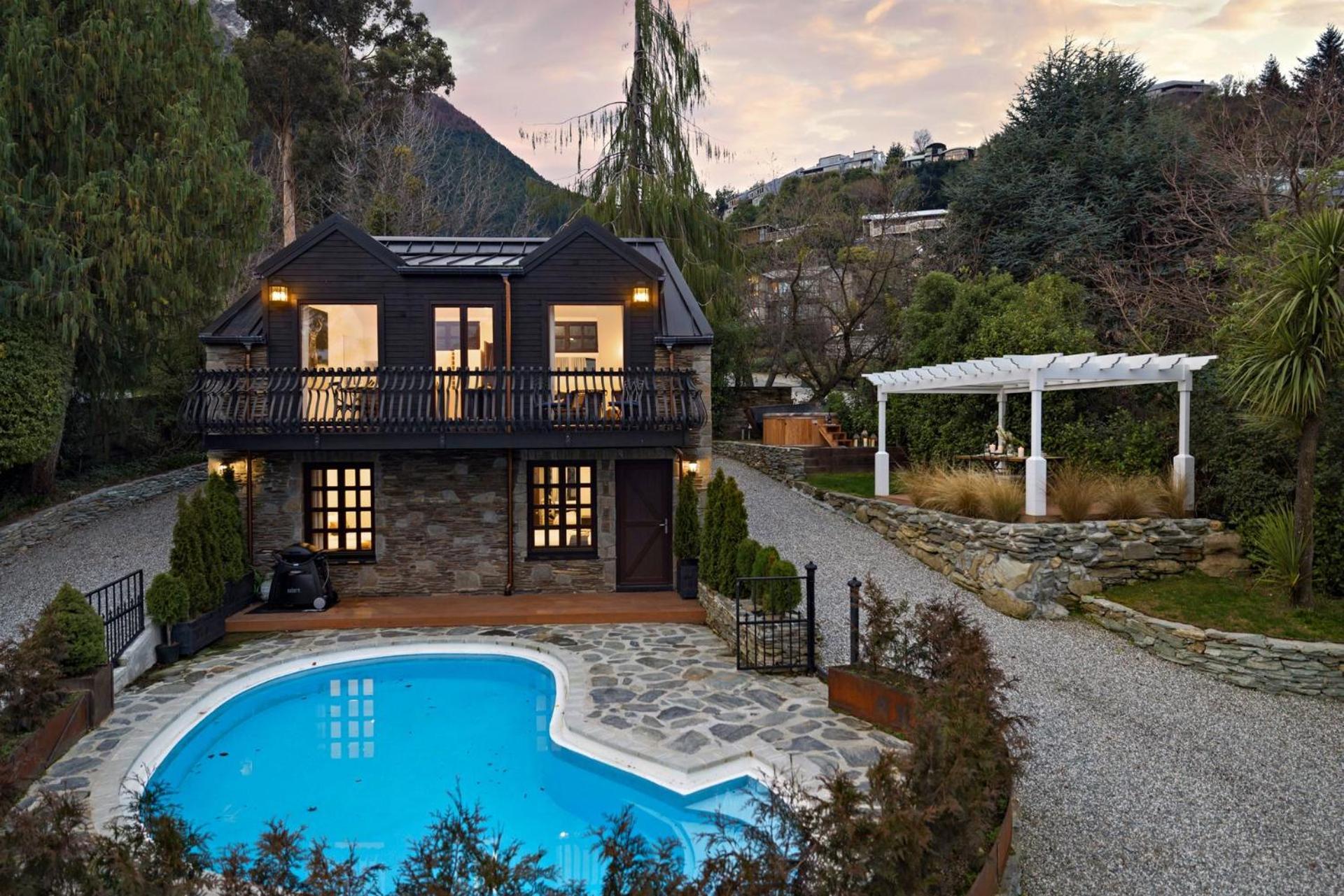 Alpine Cottage Queenstown Exterior photo